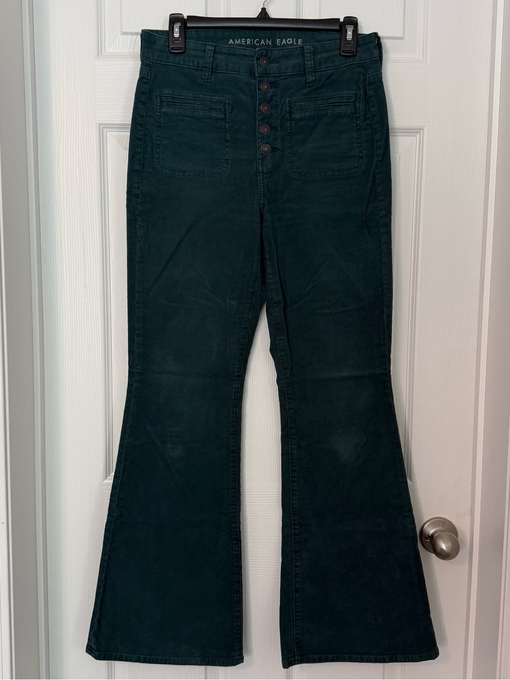 AE Stretch Corduroy Super High-Waisted
Flare Pant